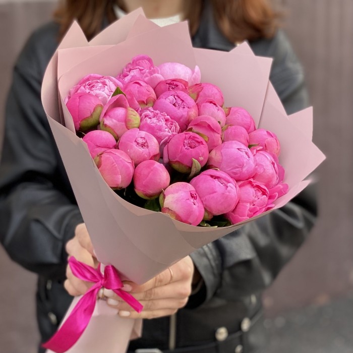 25 розовых пионов Флеминг